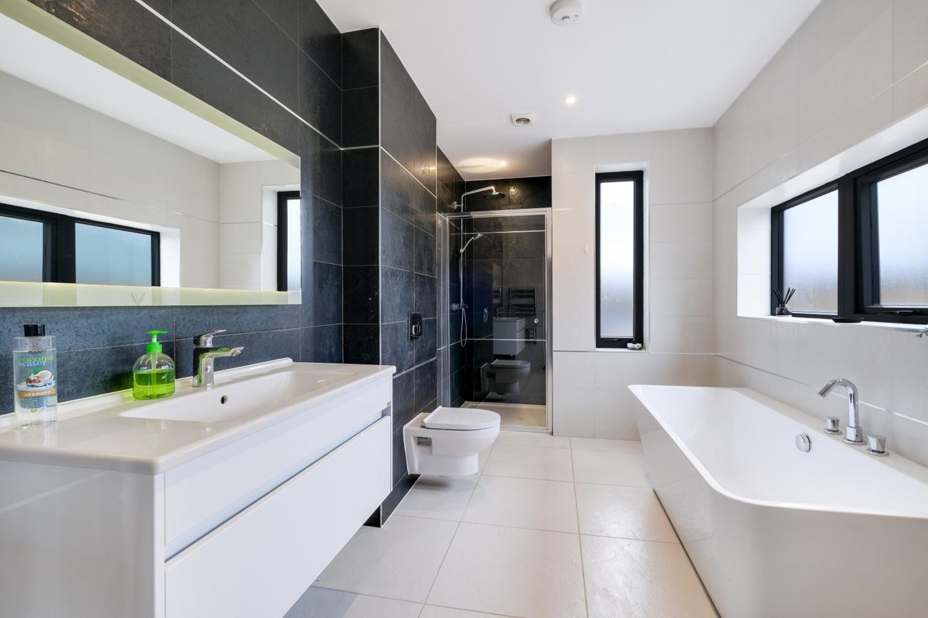 The Concord Modern 2 Bedroom Apartment