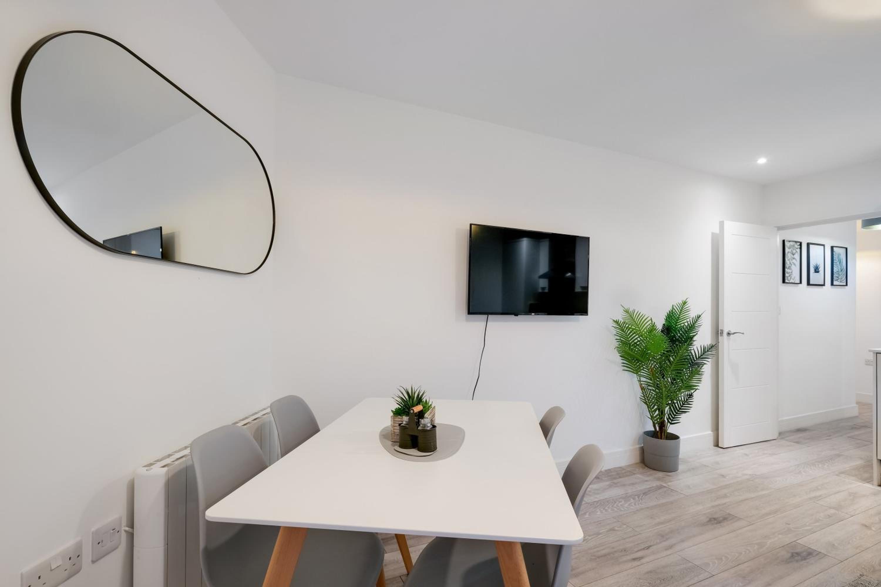 Aldenham Road 1 Bedroom Apartment Next to Bushey Station