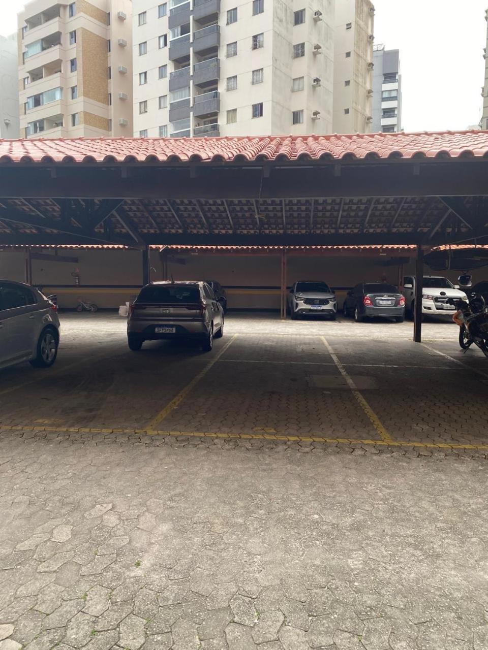 Apartamento na melhor área da Praia da Costa