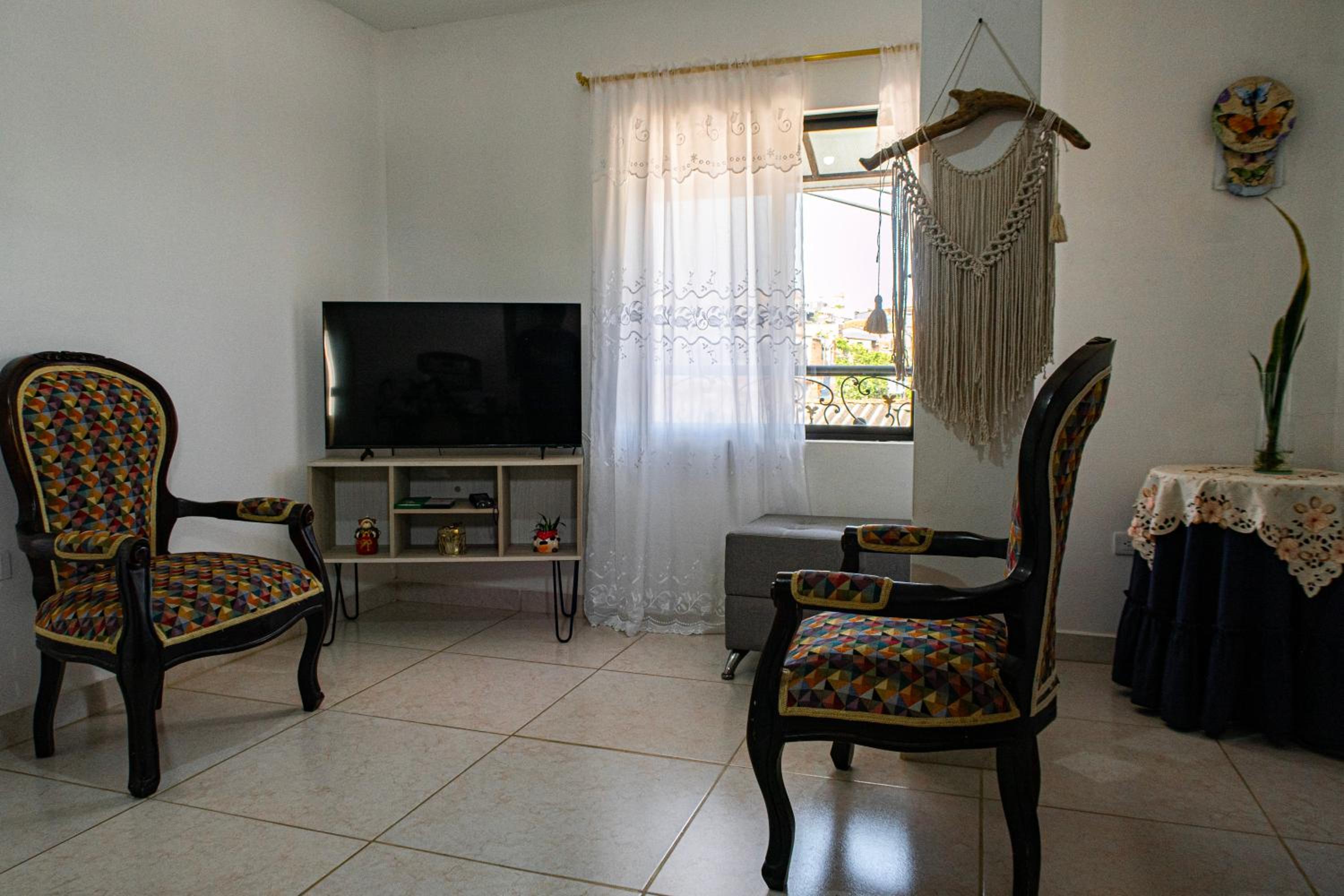 Apartamentos Centrales y Equipados con Wifi Cerca al Parque San Rafael