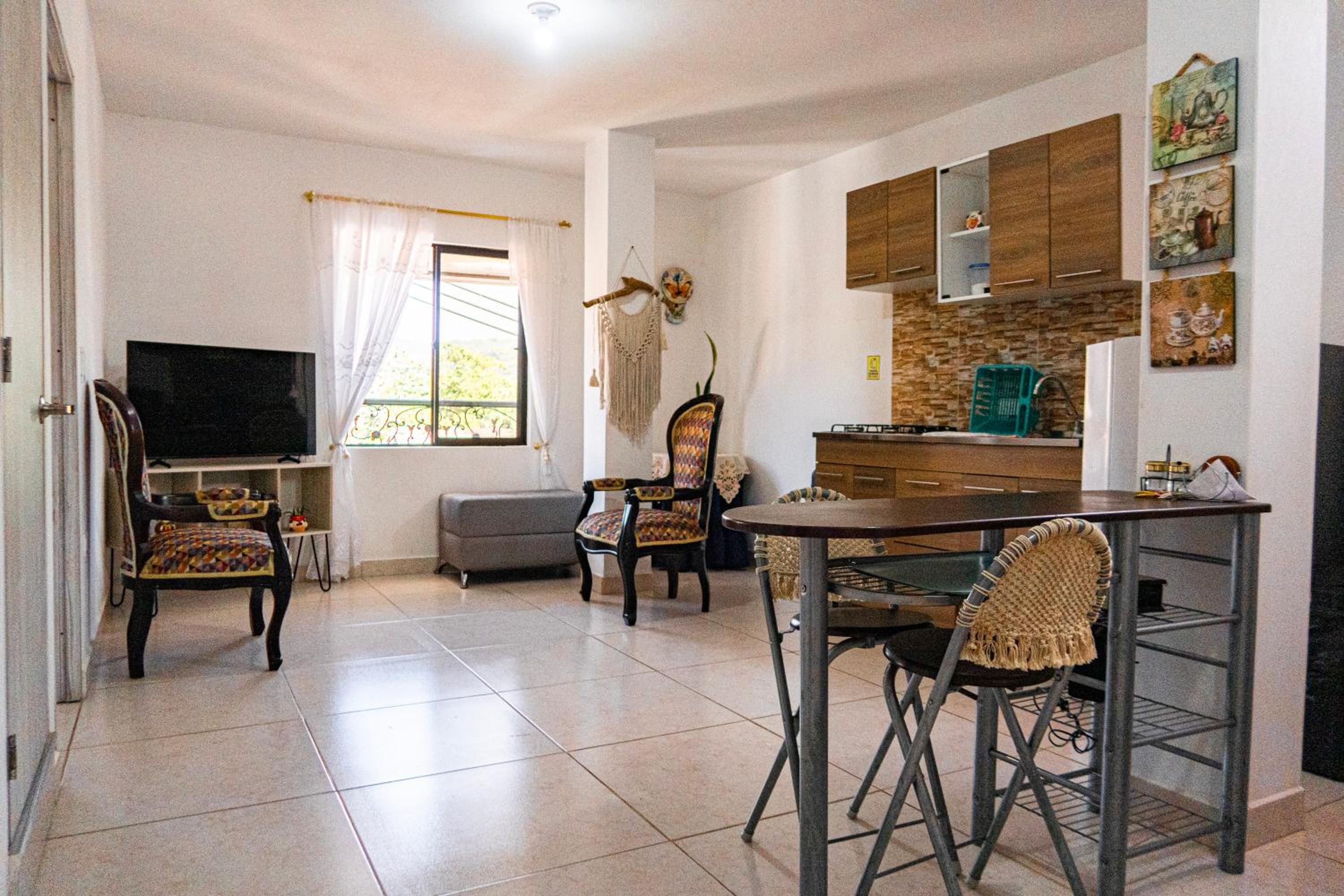 Apartamentos Centrales y Equipados con Wifi Cerca al Parque San Rafael
