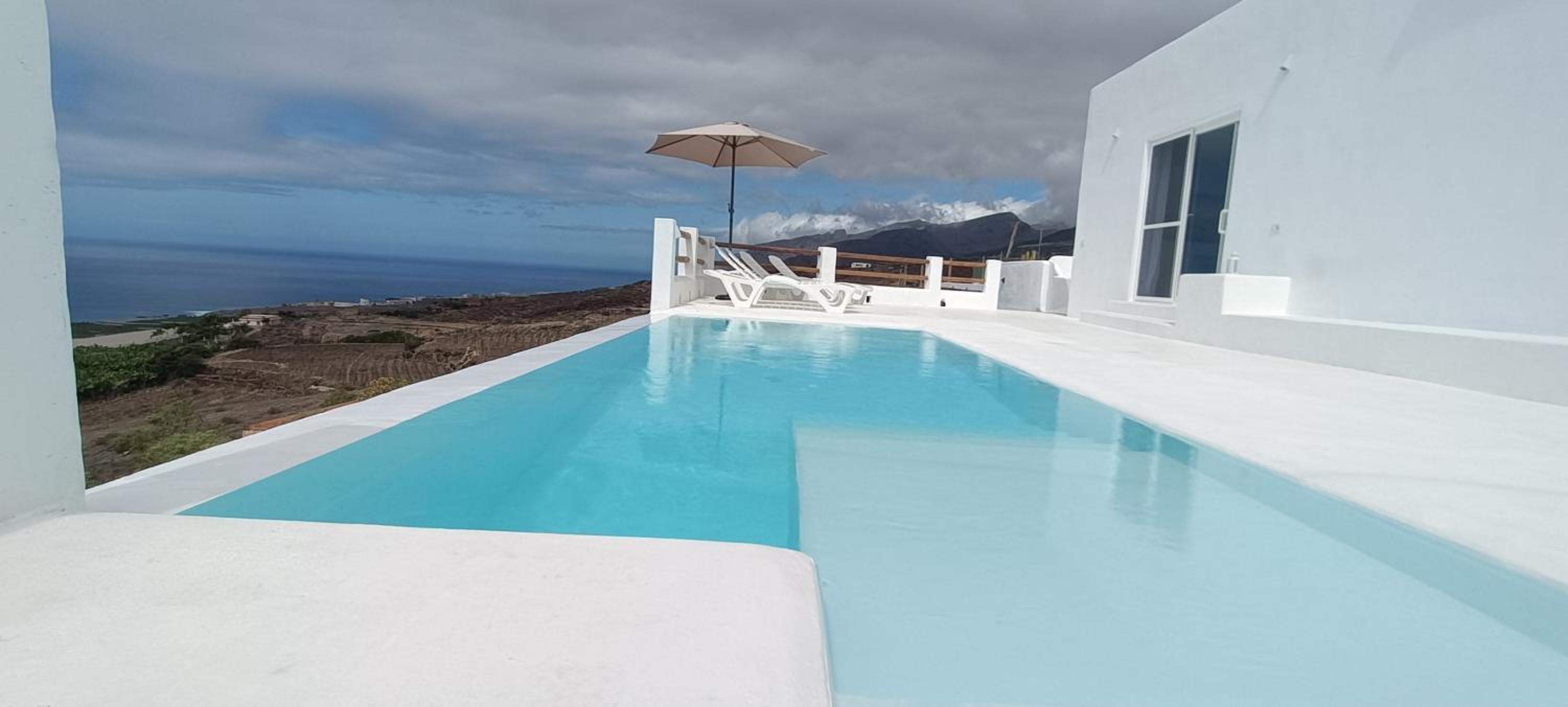 Casa Bincoblanco, balcony of the Atlantic