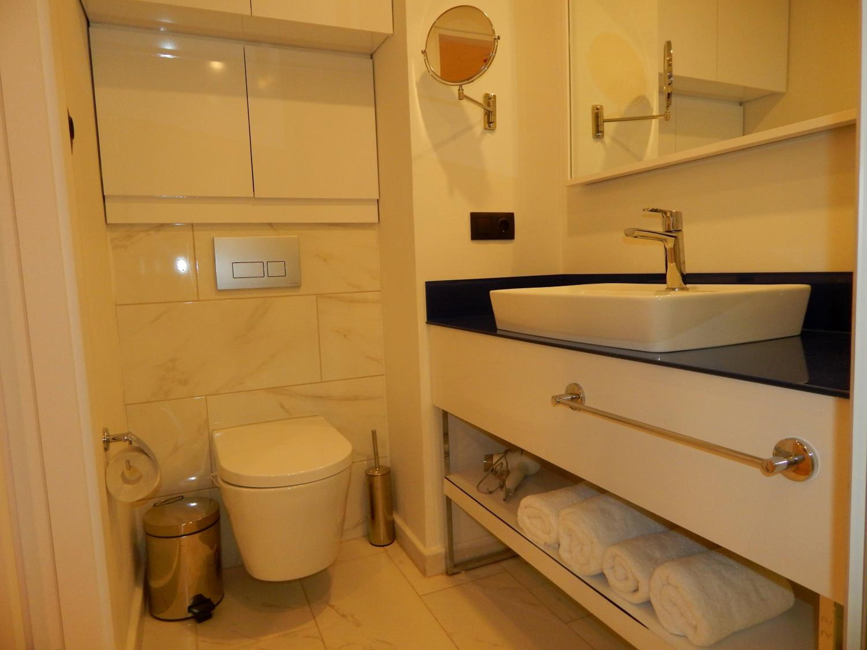 Orbit apartments near the beach view 3