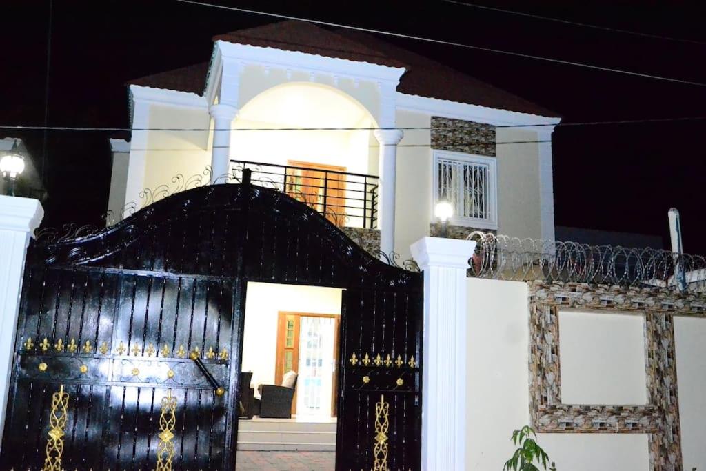 Janha Senegambia Villa rental 3 with free wifi view 3