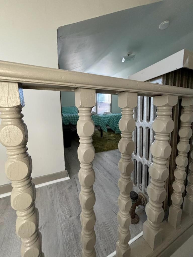 The Kennywood Suite The Blue Racer Car - Property Image 9