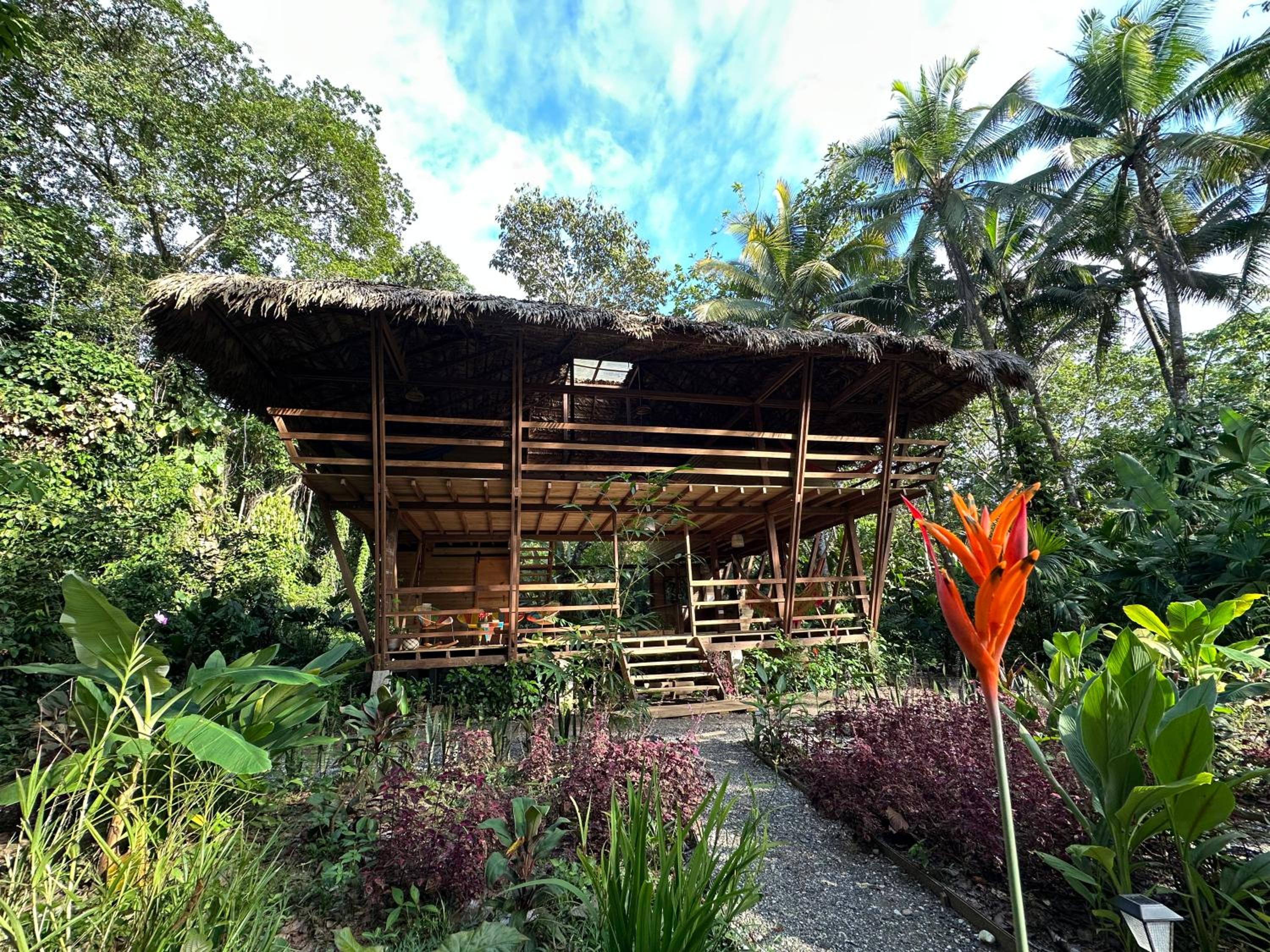 Madre Selva Eco Lodge