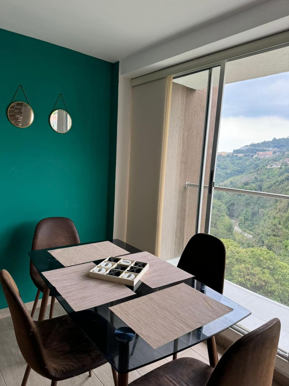 Amplio apartamento con excelente vista