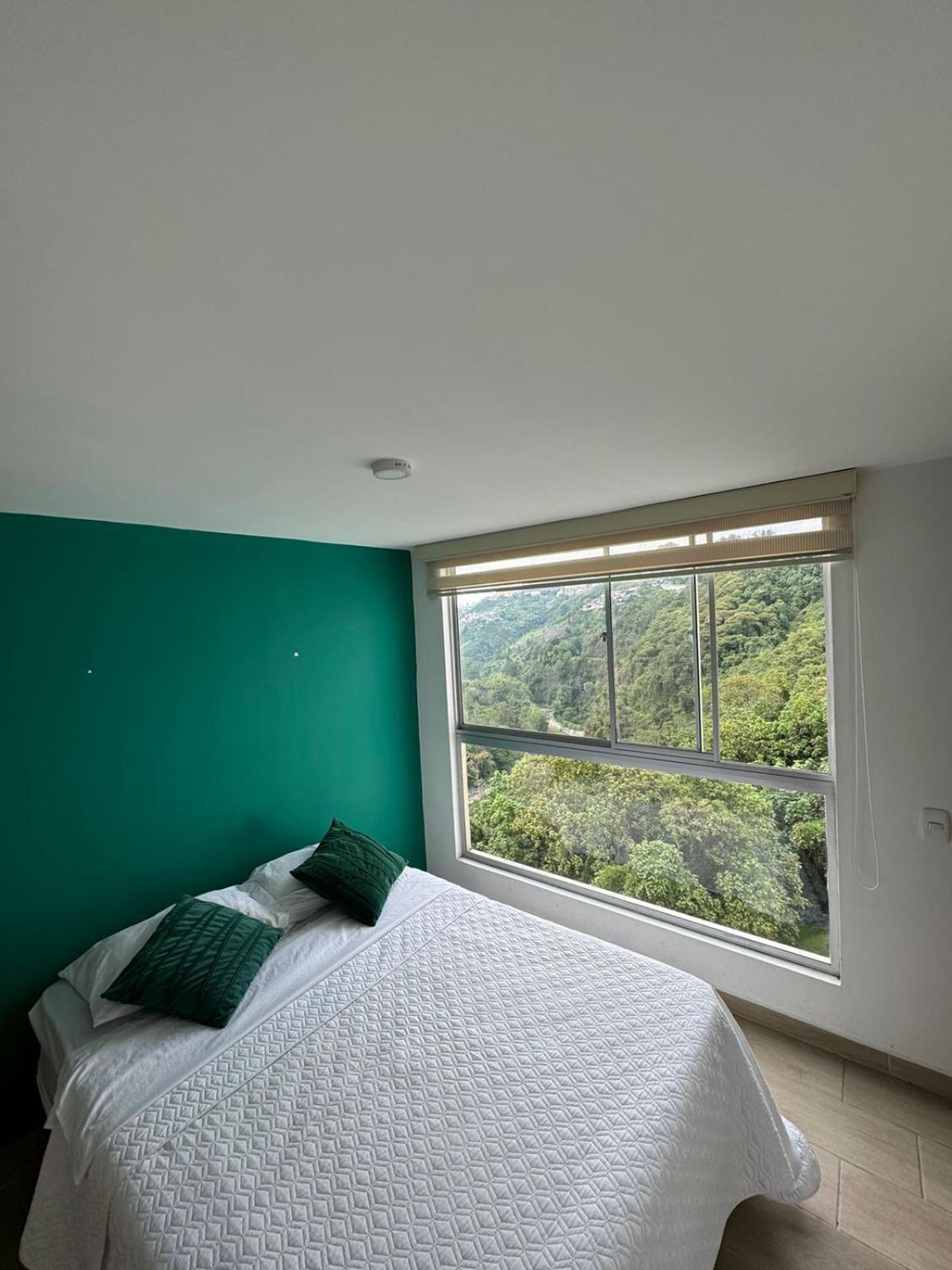 Amplio apartamento con excelente vista