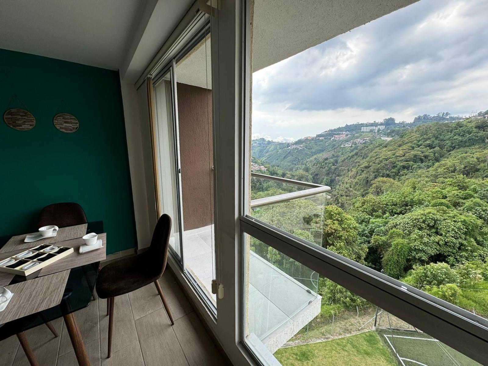 Amplio apartamento con excelente vista