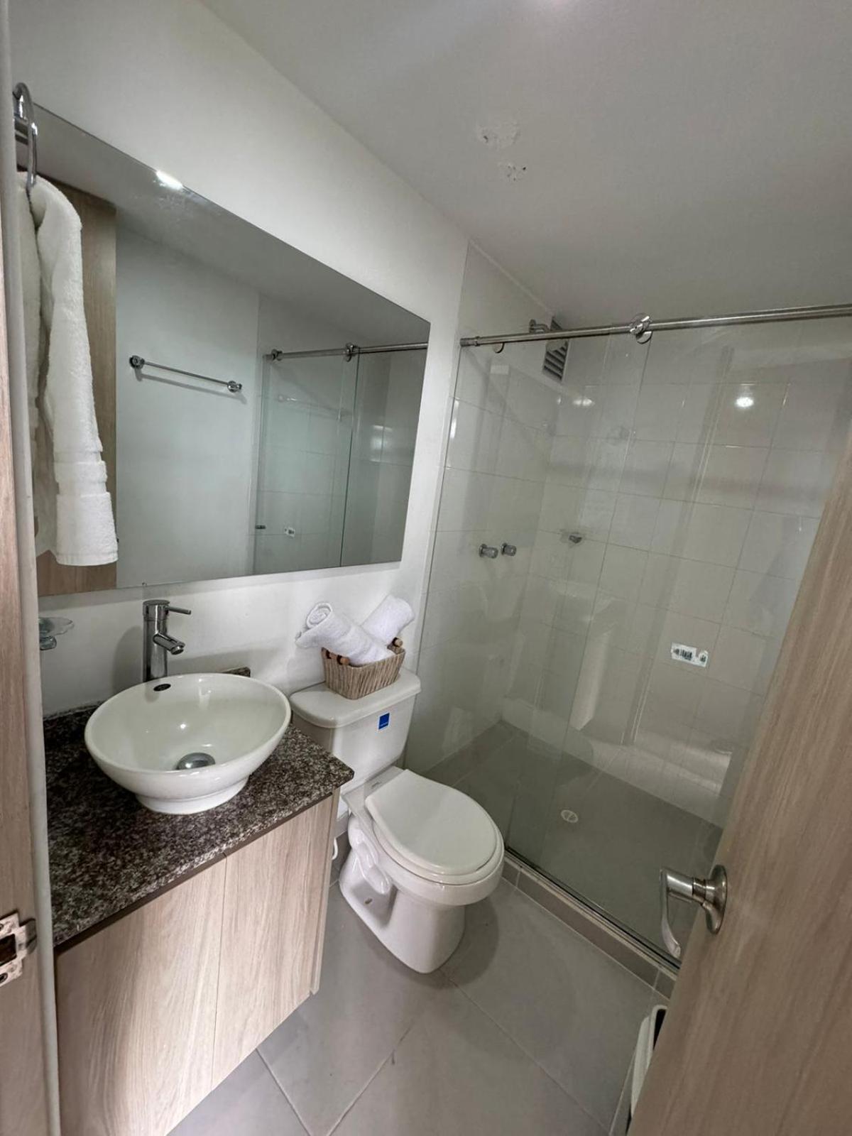 Amplio apartamento con excelente vista