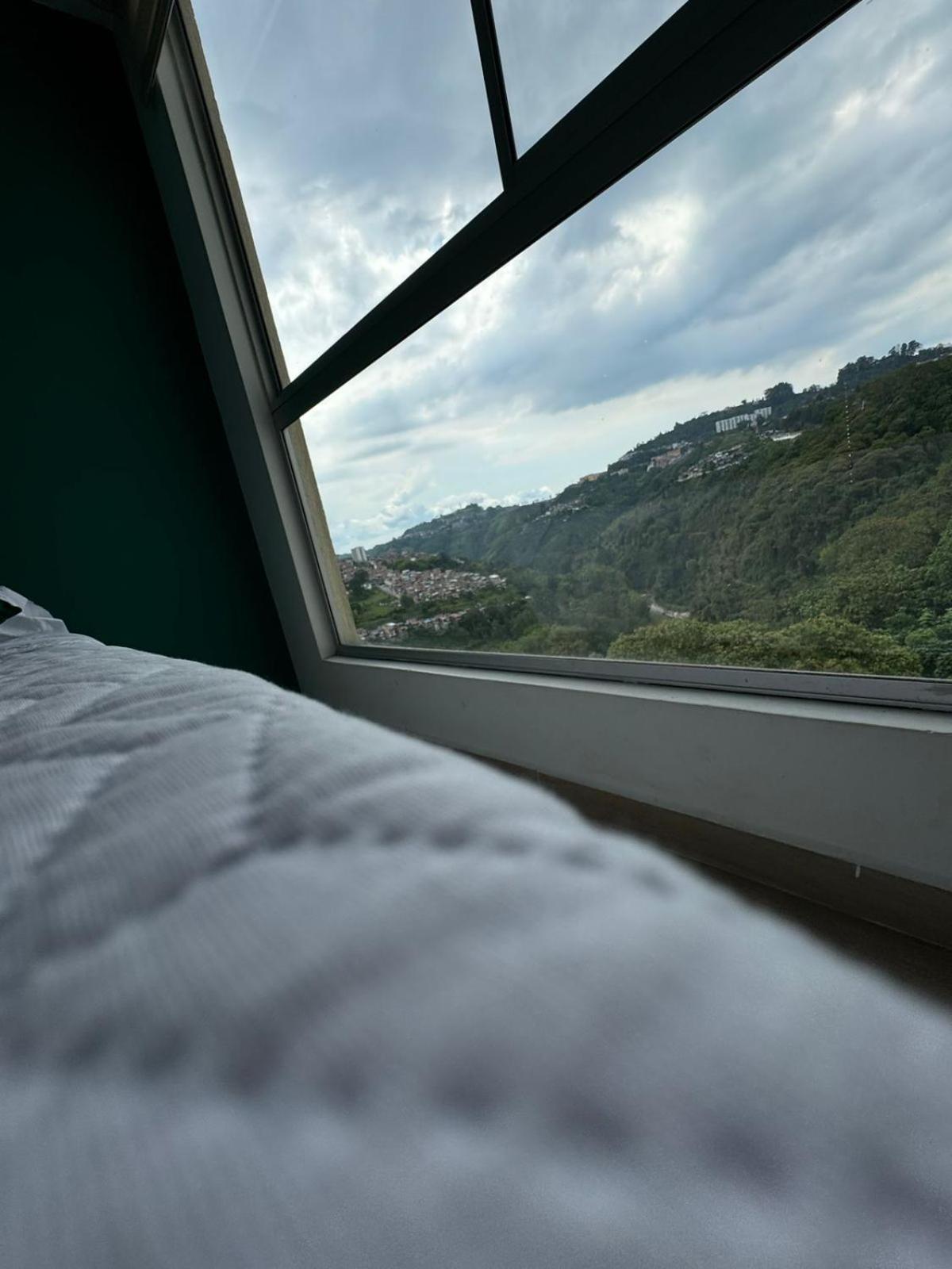 Amplio apartamento con excelente vista