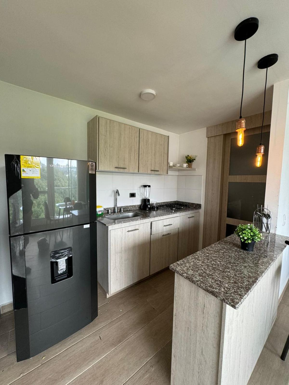 Amplio apartamento con excelente vista