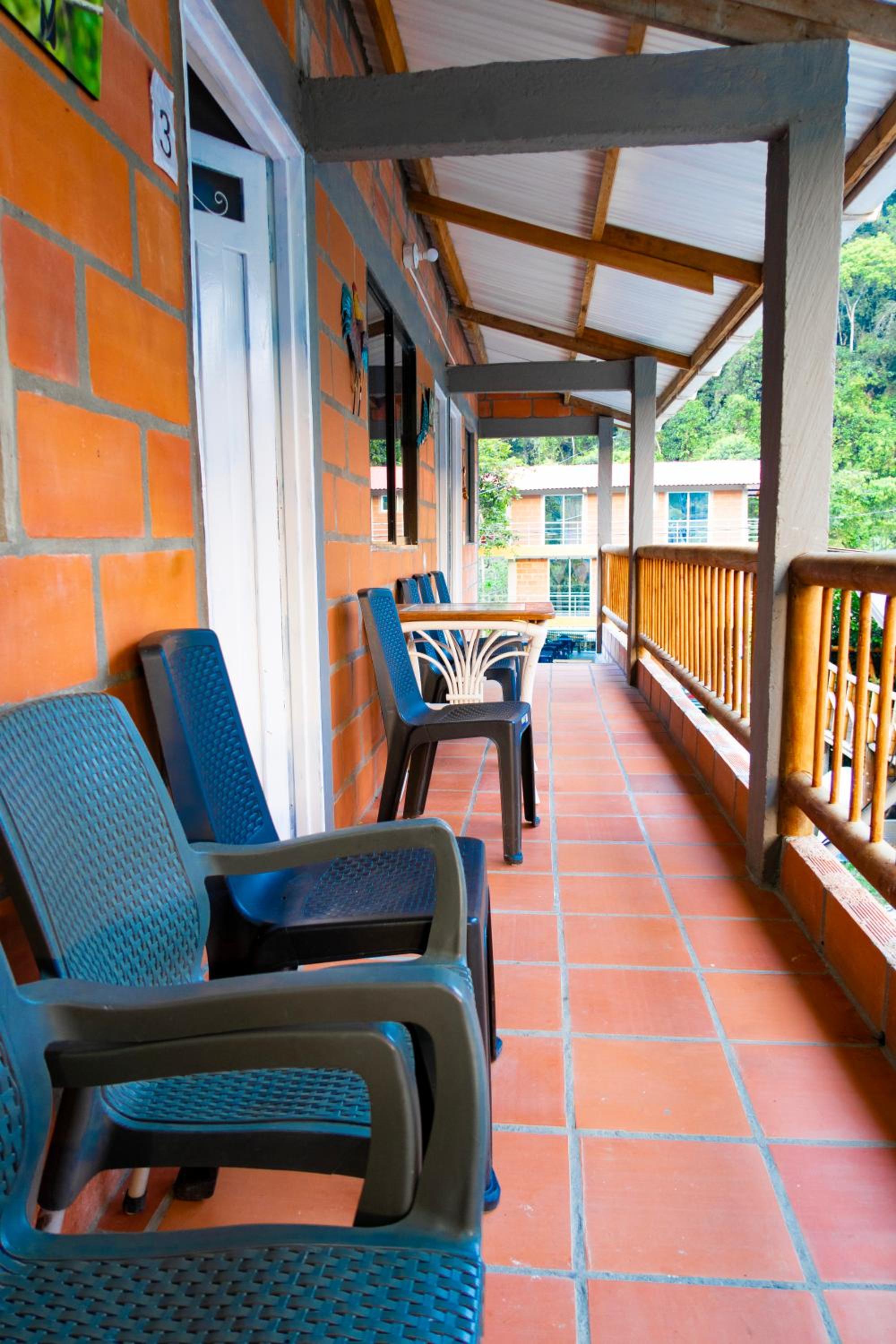 Habitaciones Finca en San Rafael Frente al charco la Cristalina con vista a las montañas