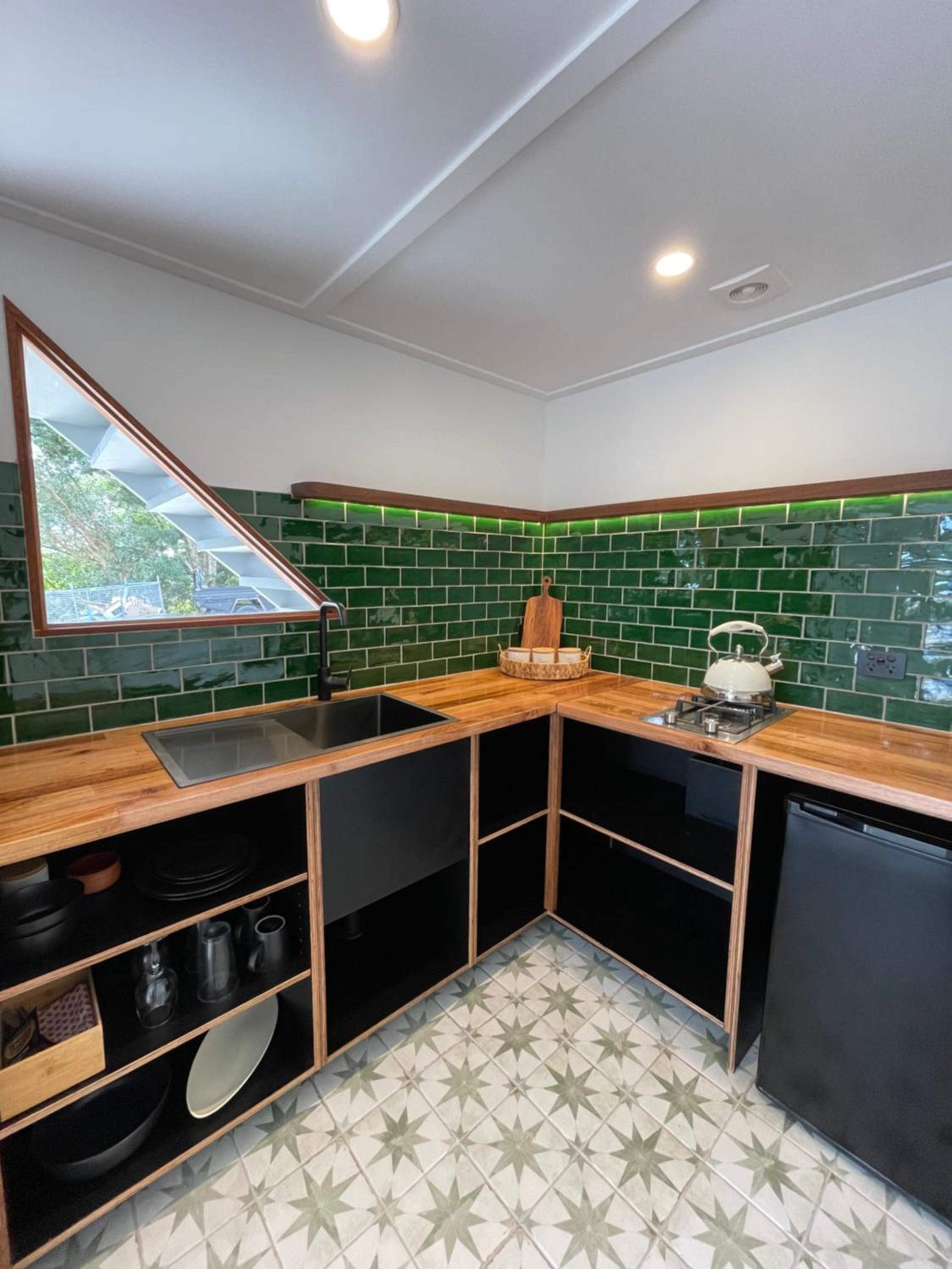Haus Malolo Paradise 10 minutes from Byron Bay A large 5 bedroom home that sleeps 10 people