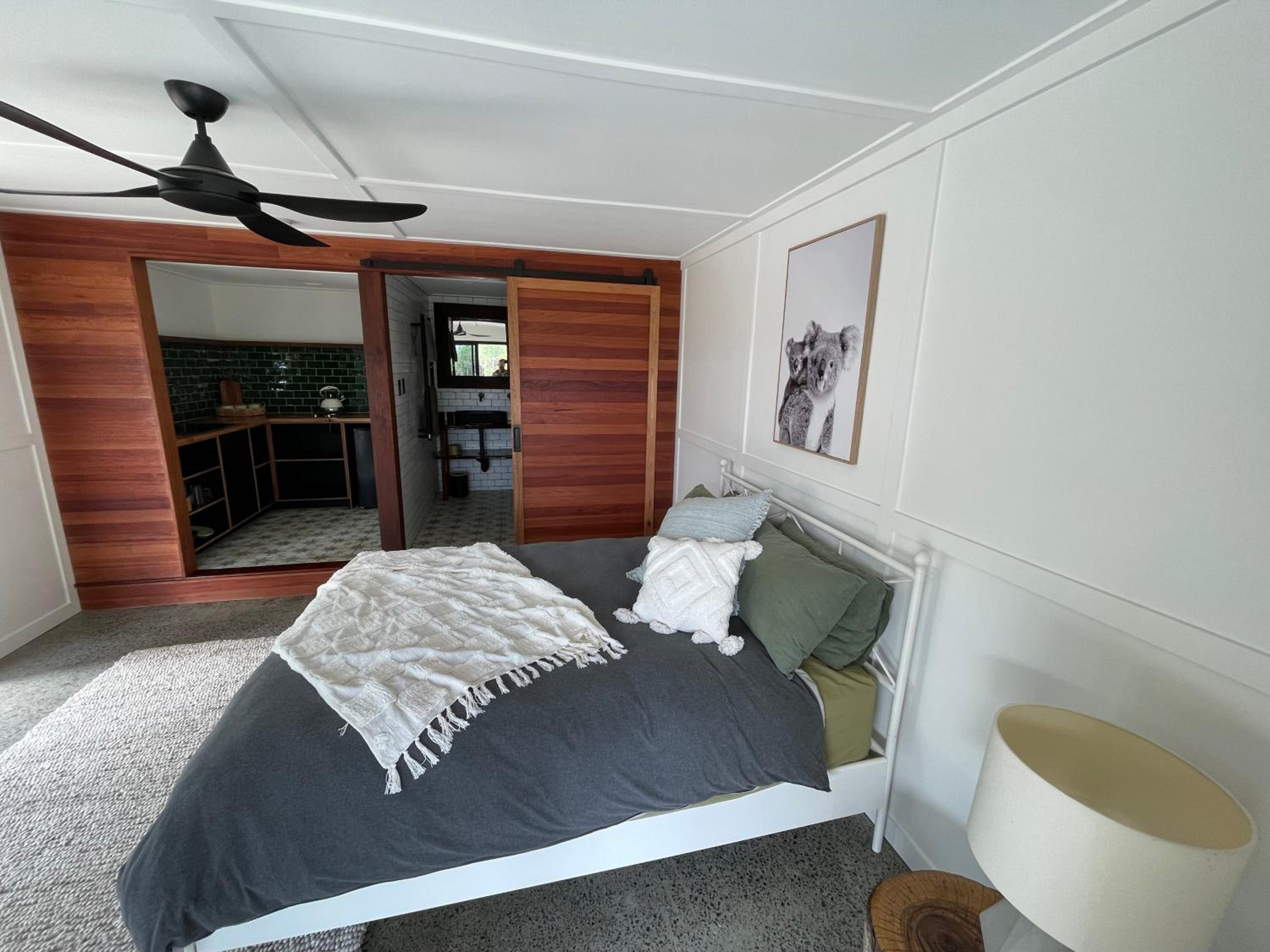 Haus Malolo Paradise 10 minutes from Byron Bay A large 5 bedroom home that sleeps 10 people
