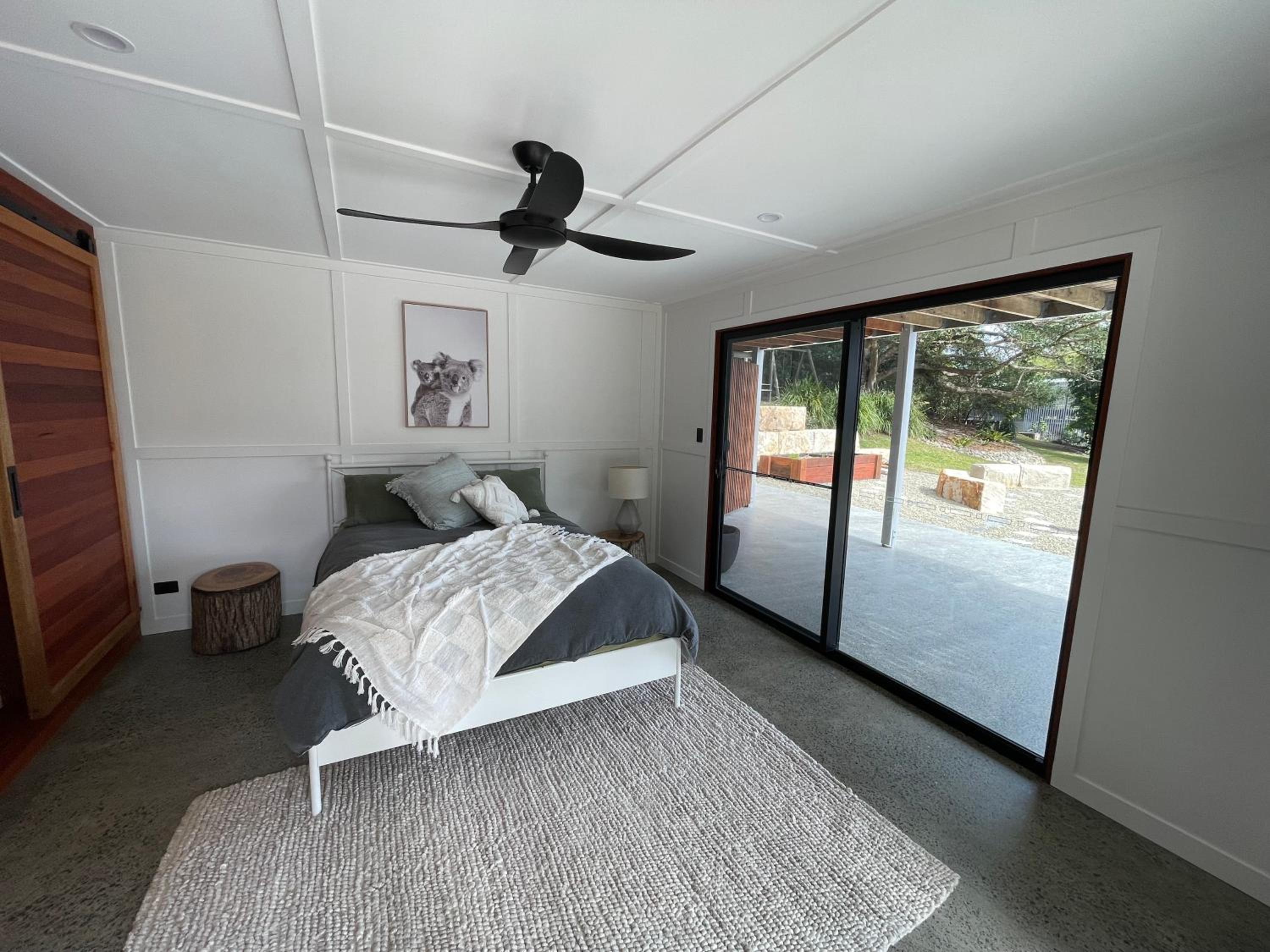 Haus Malolo Paradise 10 minutes from Byron Bay A large 5 bedroom home that sleeps 10 people