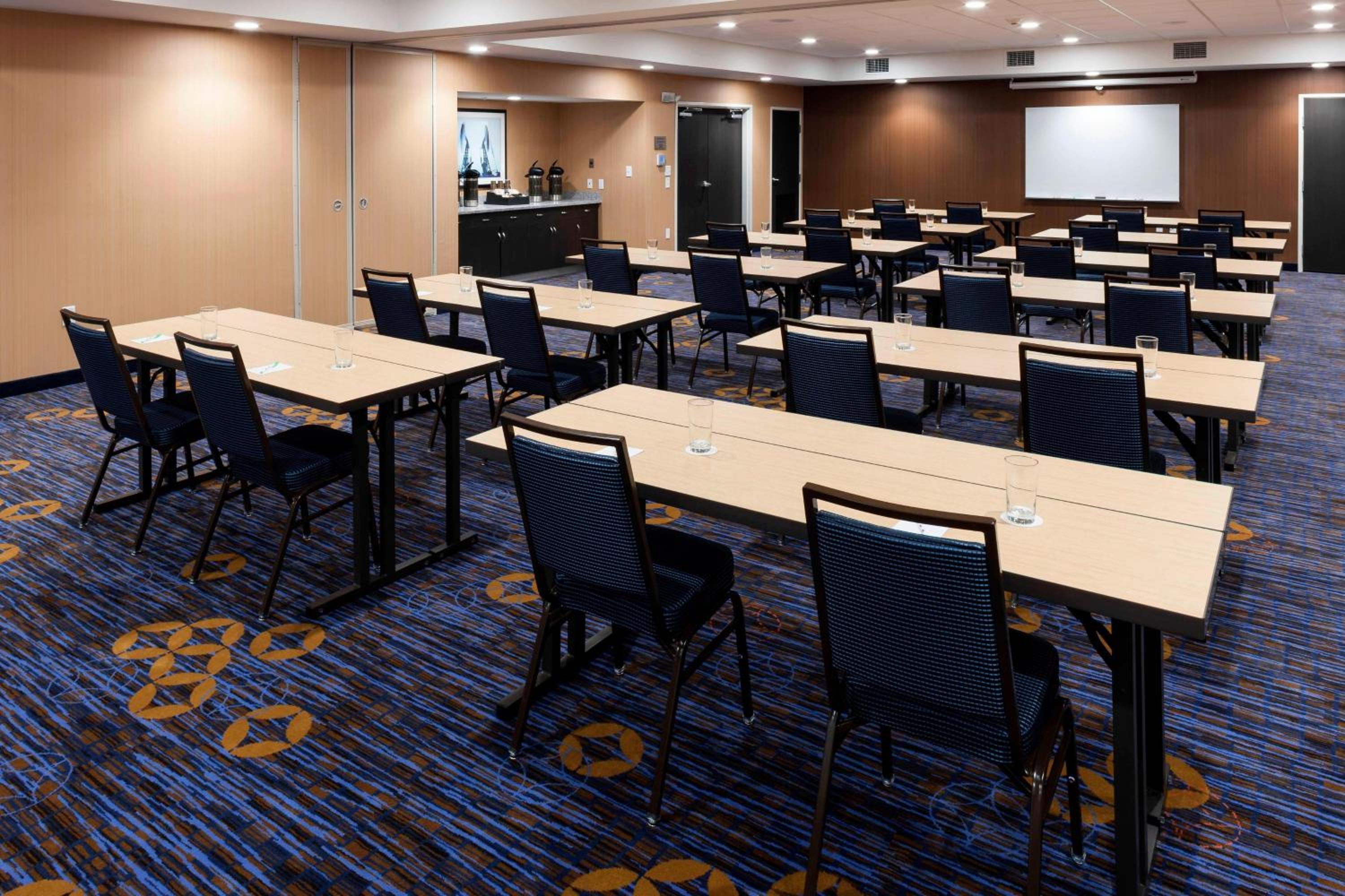 Courtyard by Marriott Houston North/Shenandoah - Property Image 55
