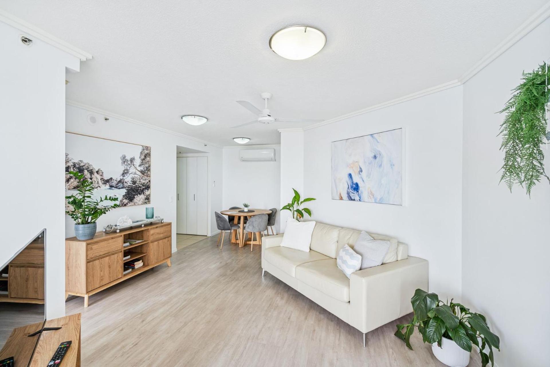 Belle Escapes 710 Elevated CBD getaway with magical views