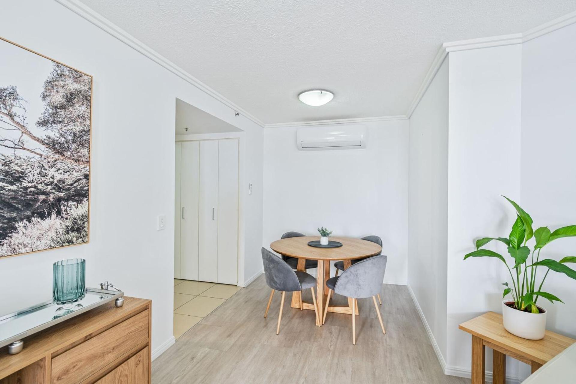 Belle Escapes 710 Elevated CBD getaway with magical views