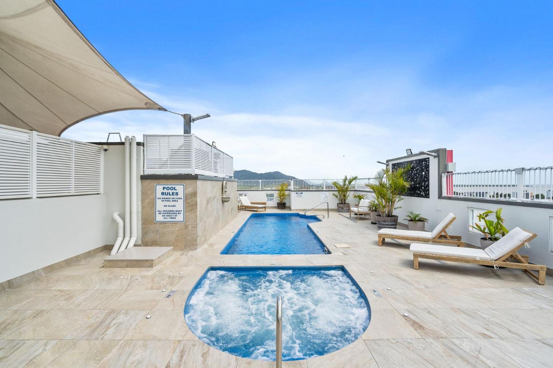 Belle Escapes 710 Elevated CBD getaway with magical views