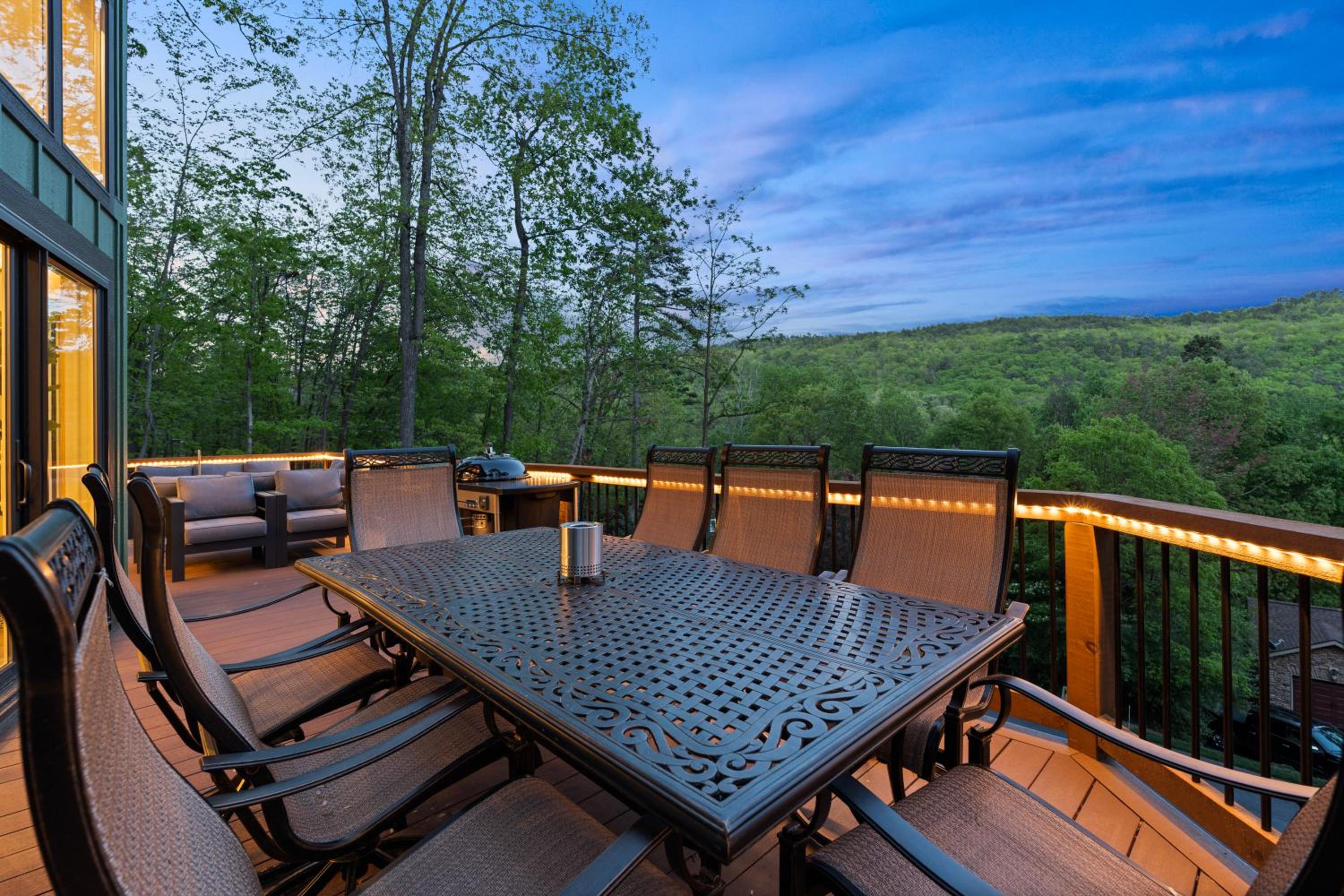 Emerald Escape - Managed by Gr8Escapes view 4