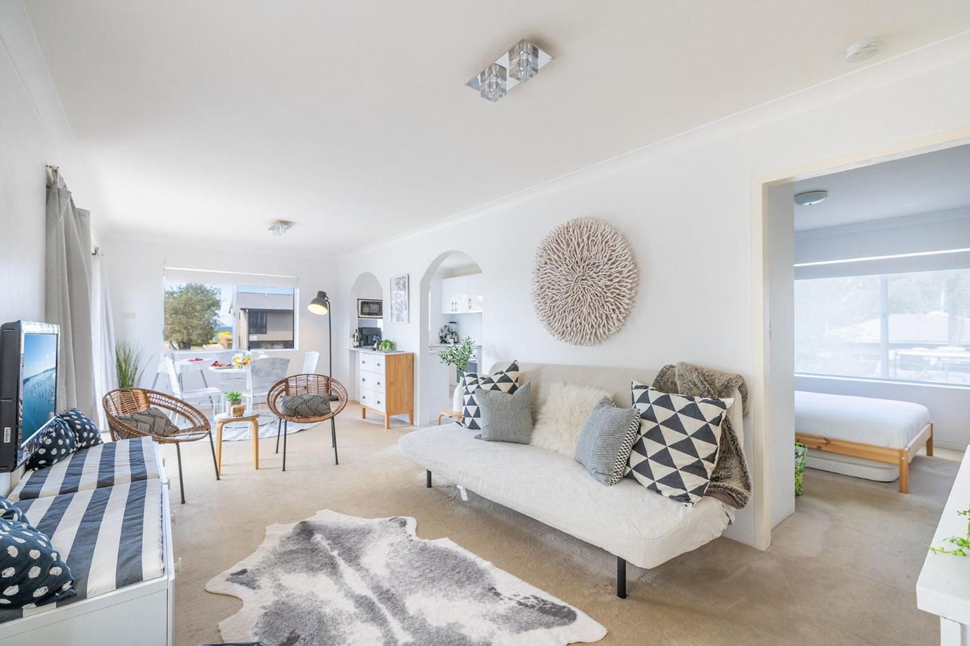 1 Costa Smerelda, 16 Soldiers Point Rd - filtered water views