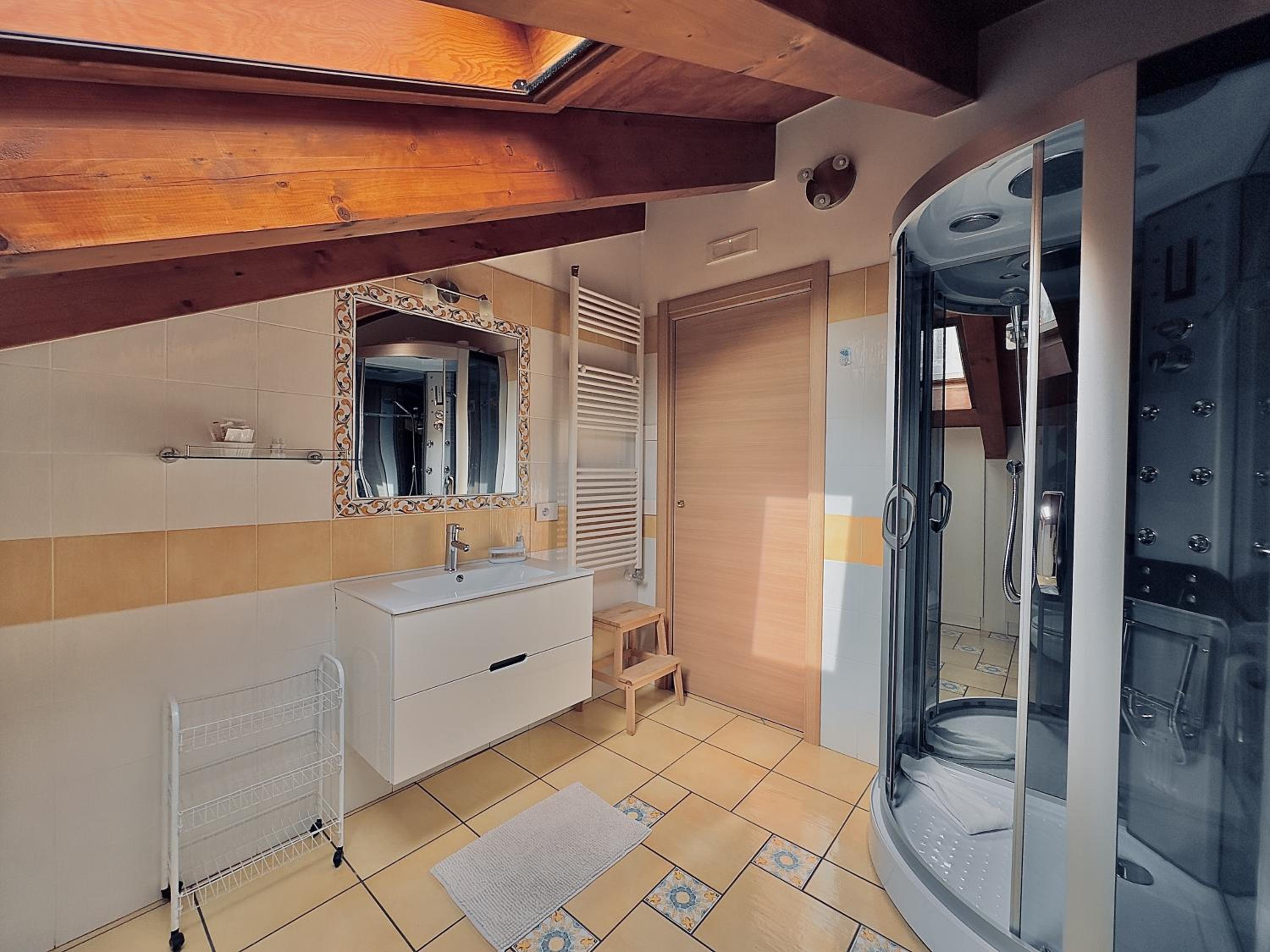 Home Sweet Home Apartment photo 5