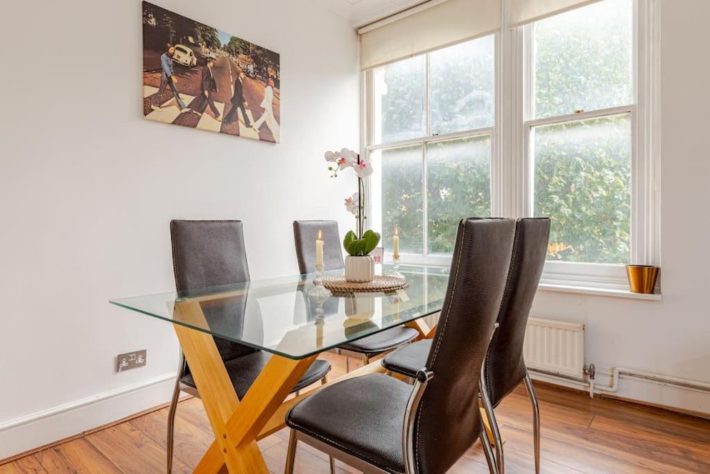 2 Bedroom Flat in St Johns Wood