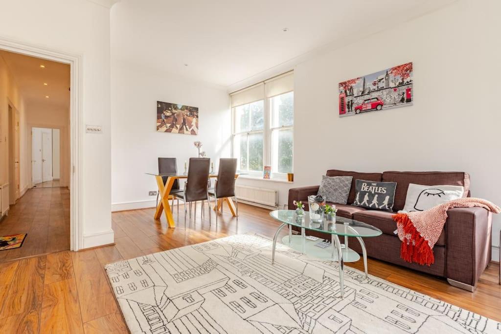 2 Bedroom Flat in St Johns Wood