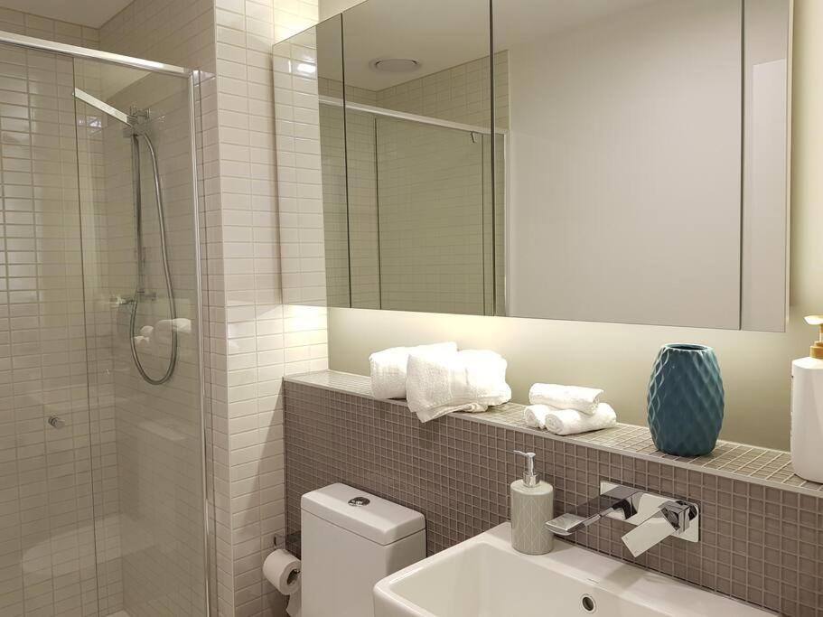 Spectacular MelbCBD 3BR2BTH FreeParking SthrnCrs