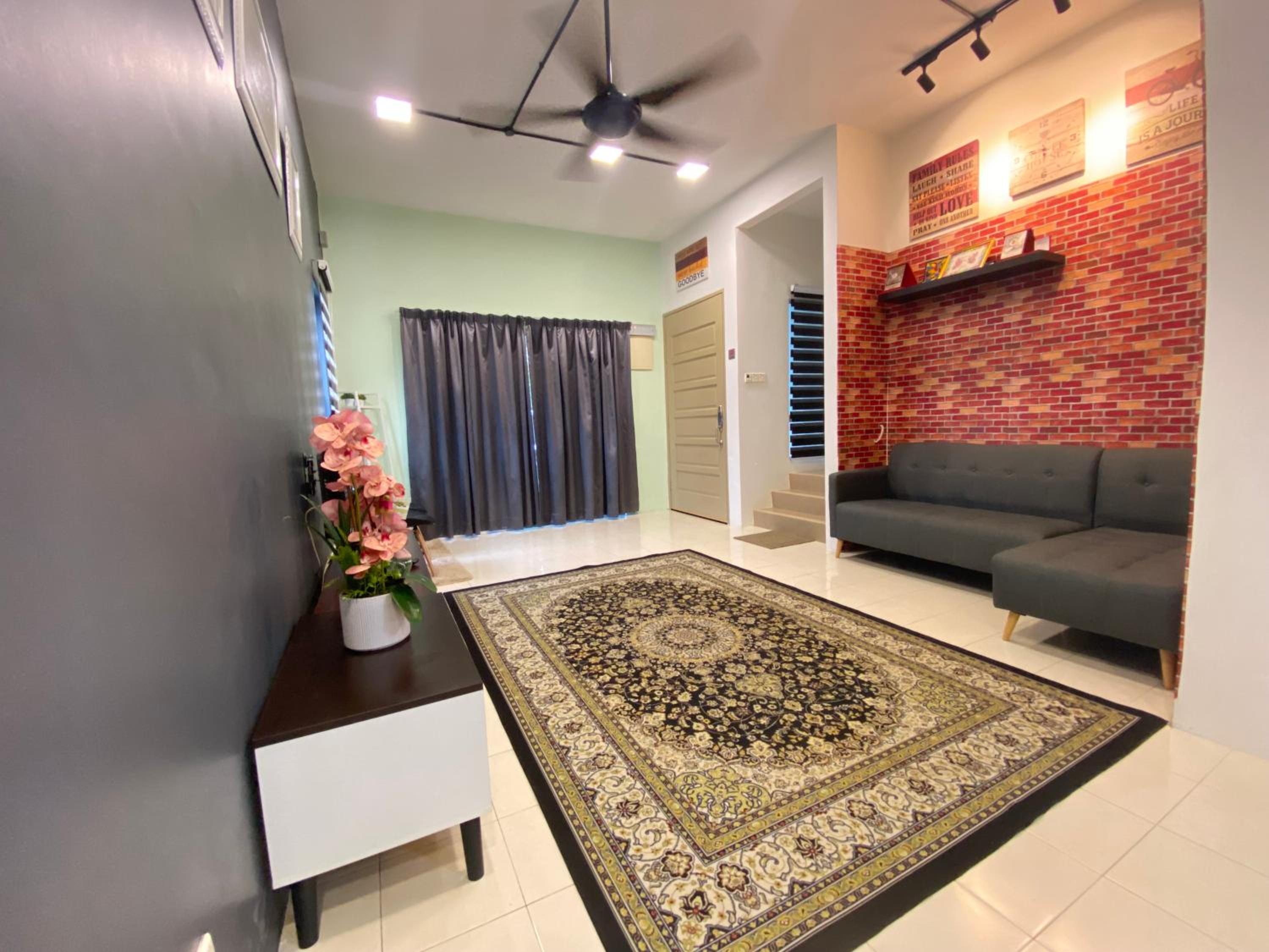 Deandra Homestay- WiFi-Aircond-Dryer photo 3