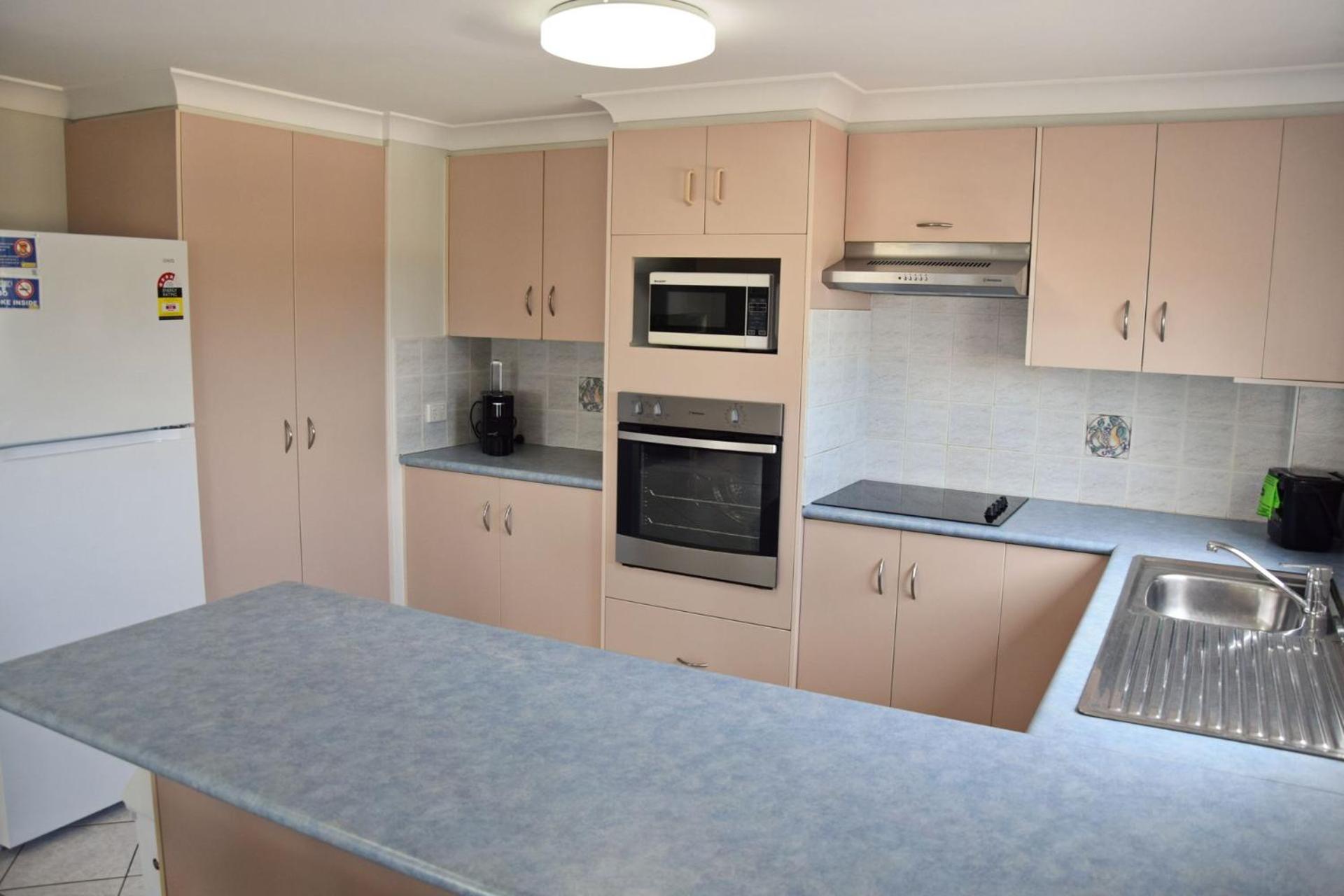 Astor Apartment 2 - Bring your own linen view 5