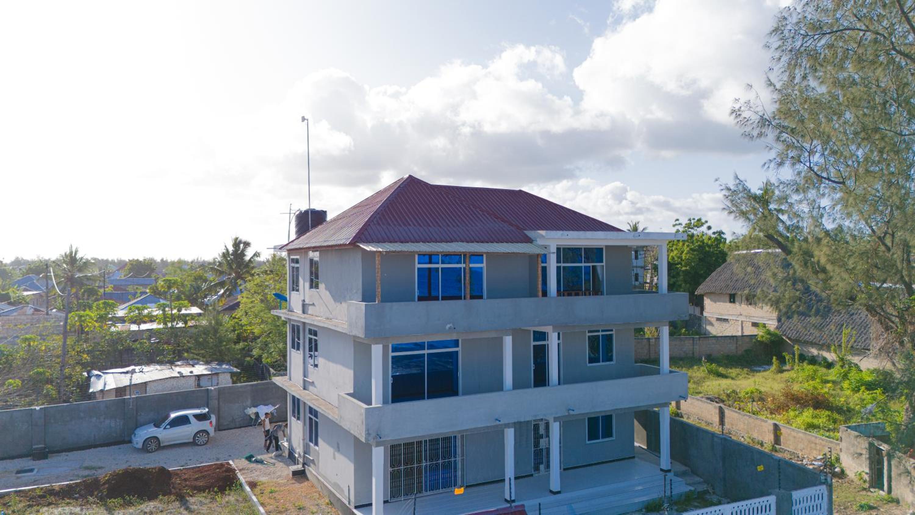 Spacious Beachfront Condo -AC - WIFI, Uroa Escape Zanzibar view 3