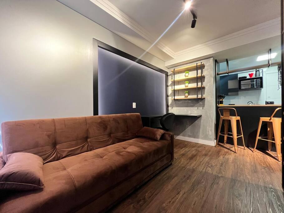 Studio Lounge Impecável Novo