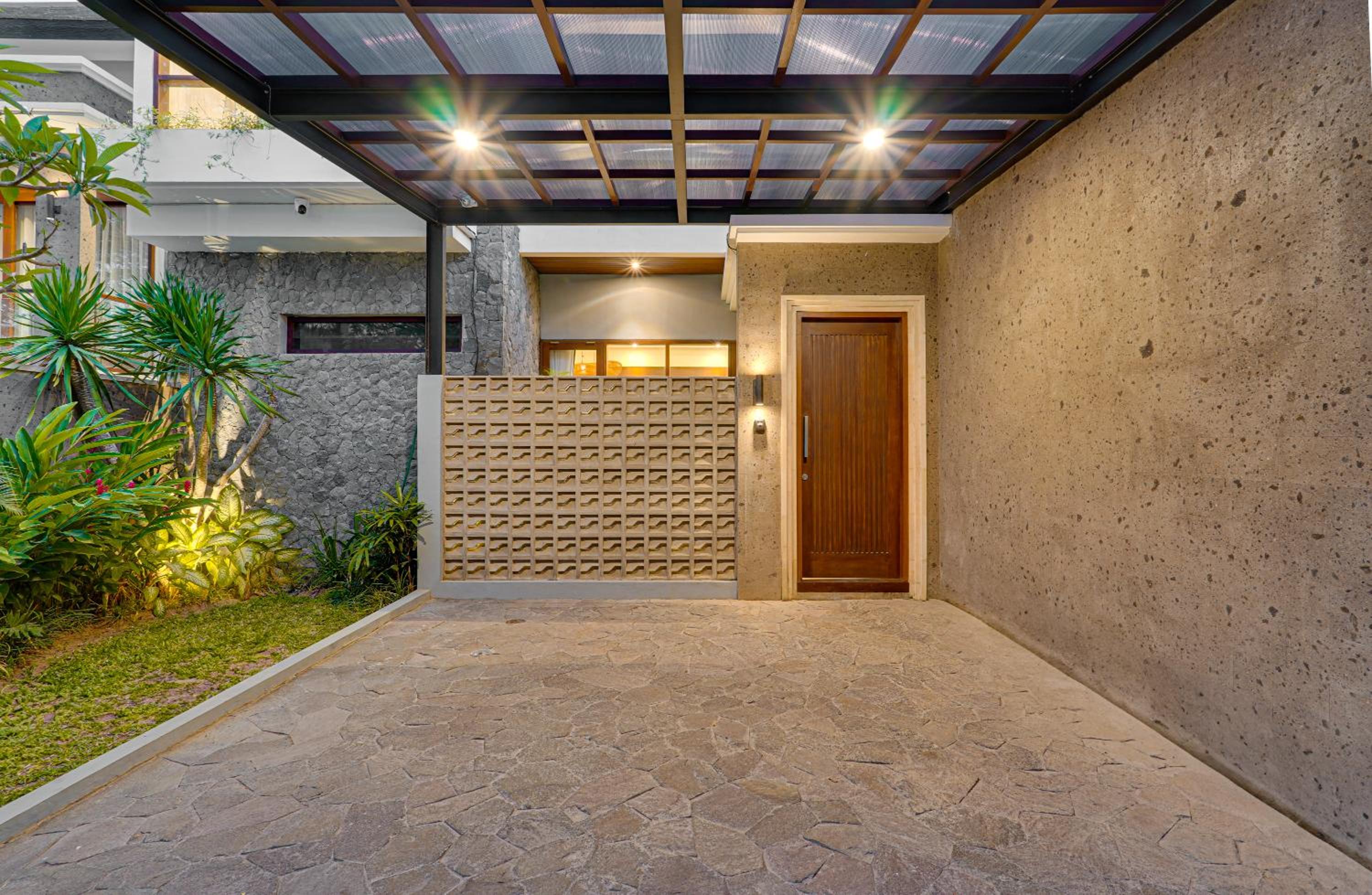 Queeno Villa Nusa Dua view 5