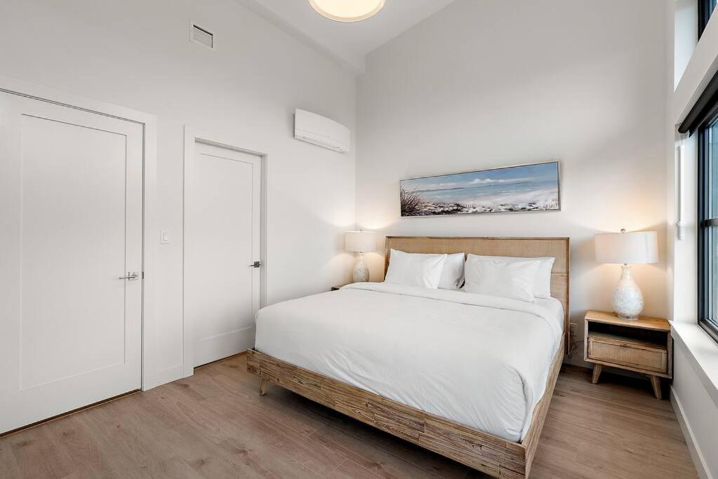 The Beach House at Saratoga Modern Beach Oasis