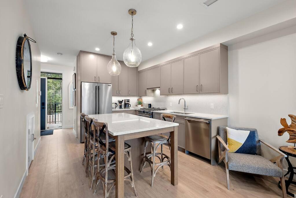 The Beach House at Saratoga Modern Beach Oasis