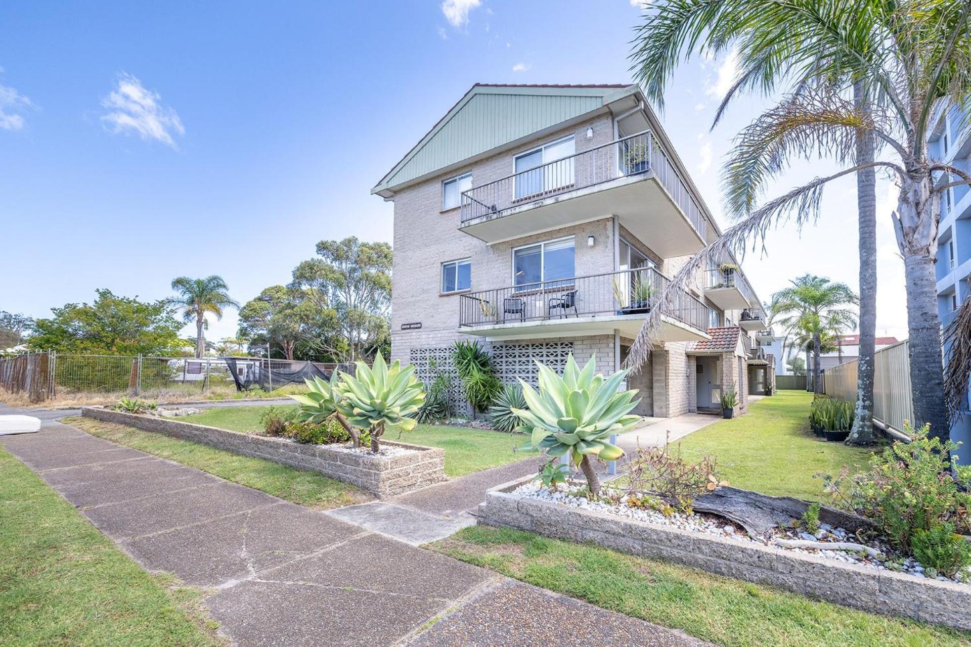 1 Costa Smerelda, 16 Soldiers Point Rd - filtered water views