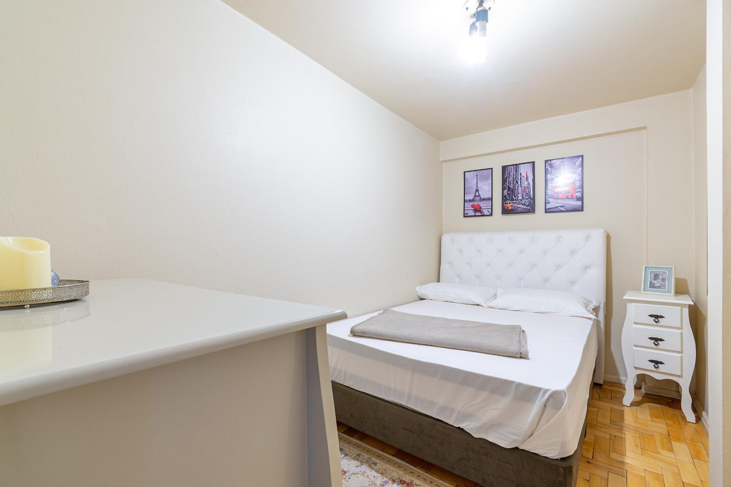3 Quartos Completíssimo Dentro da Rua Coberta