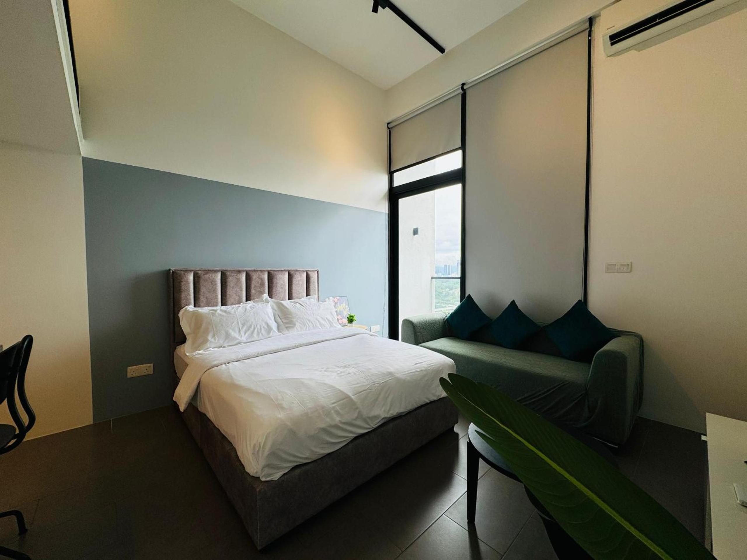 EST Bangsar KL Sentral by DeUrban