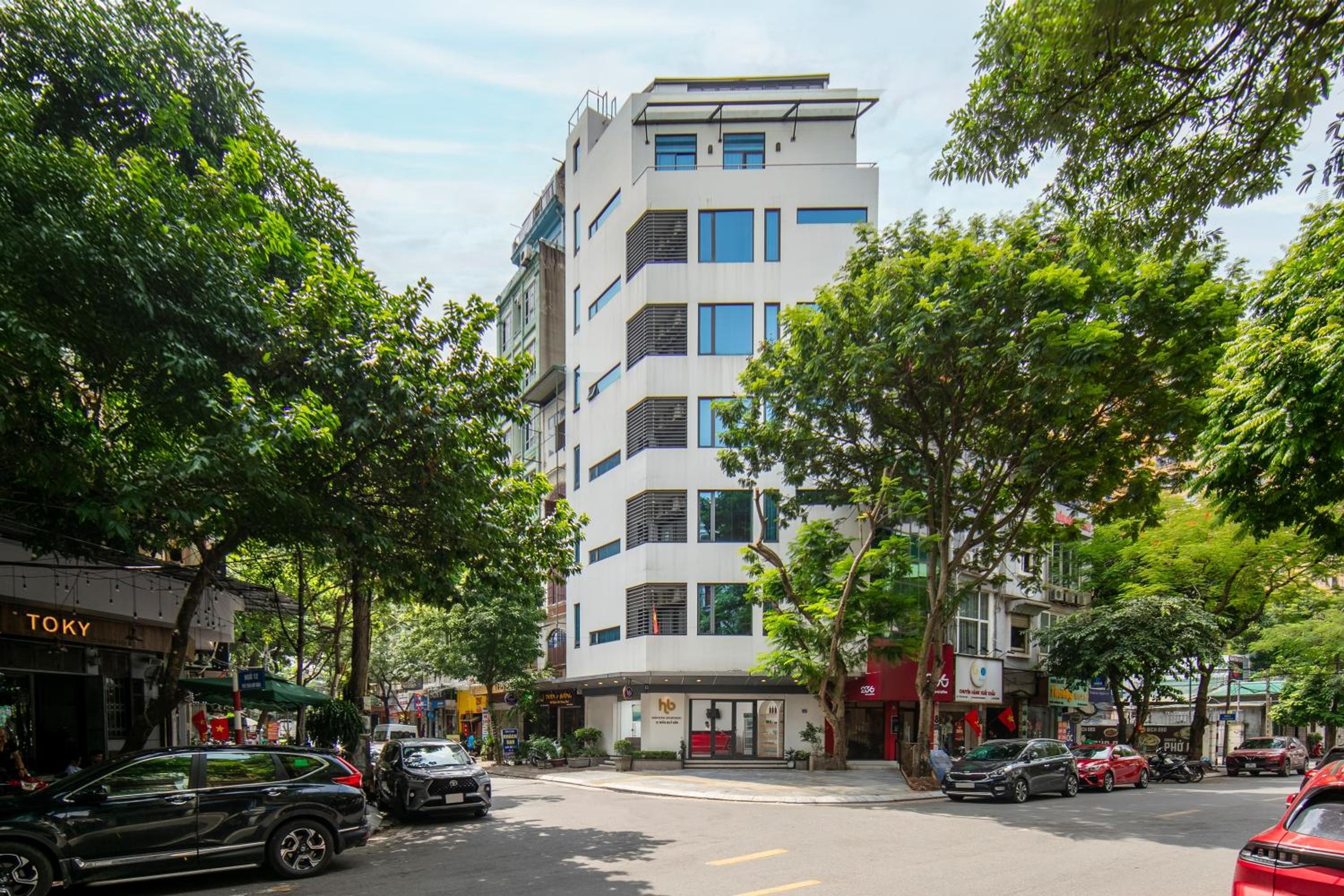 HB Serviced Apartment - 12 Trần Quý Kiên