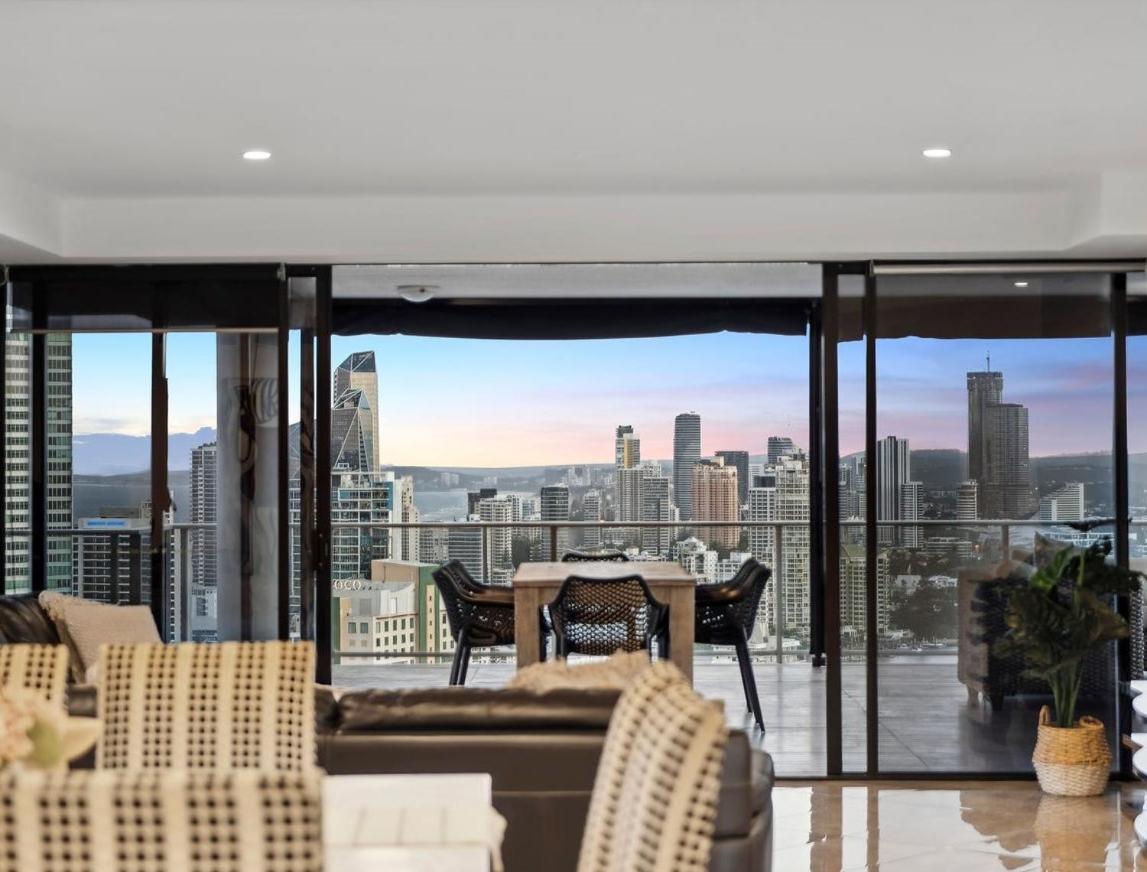 Circle on Cavill - Hosted by Coastal Letting Co.