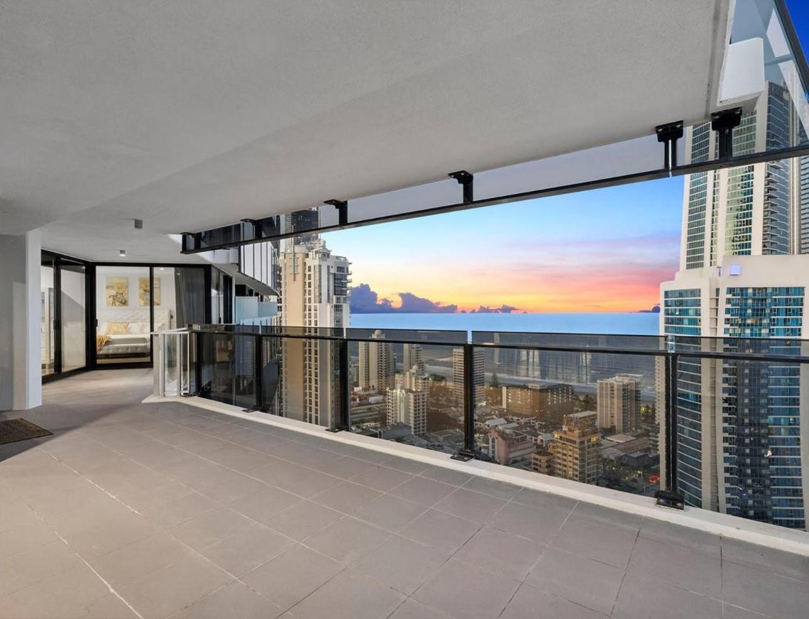 Circle on Cavill - Hosted by Coastal Letting Co.