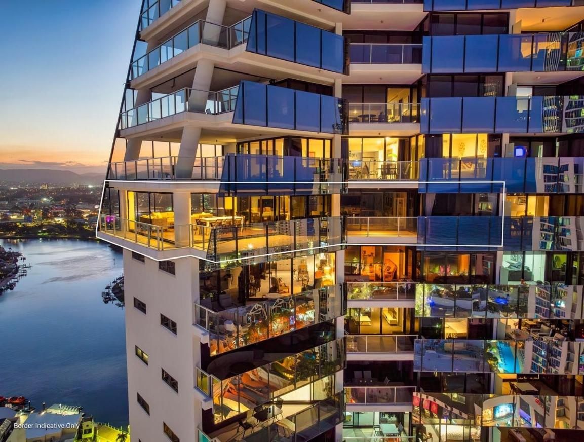 Circle on Cavill - Hosted by Coastal Letting Co.