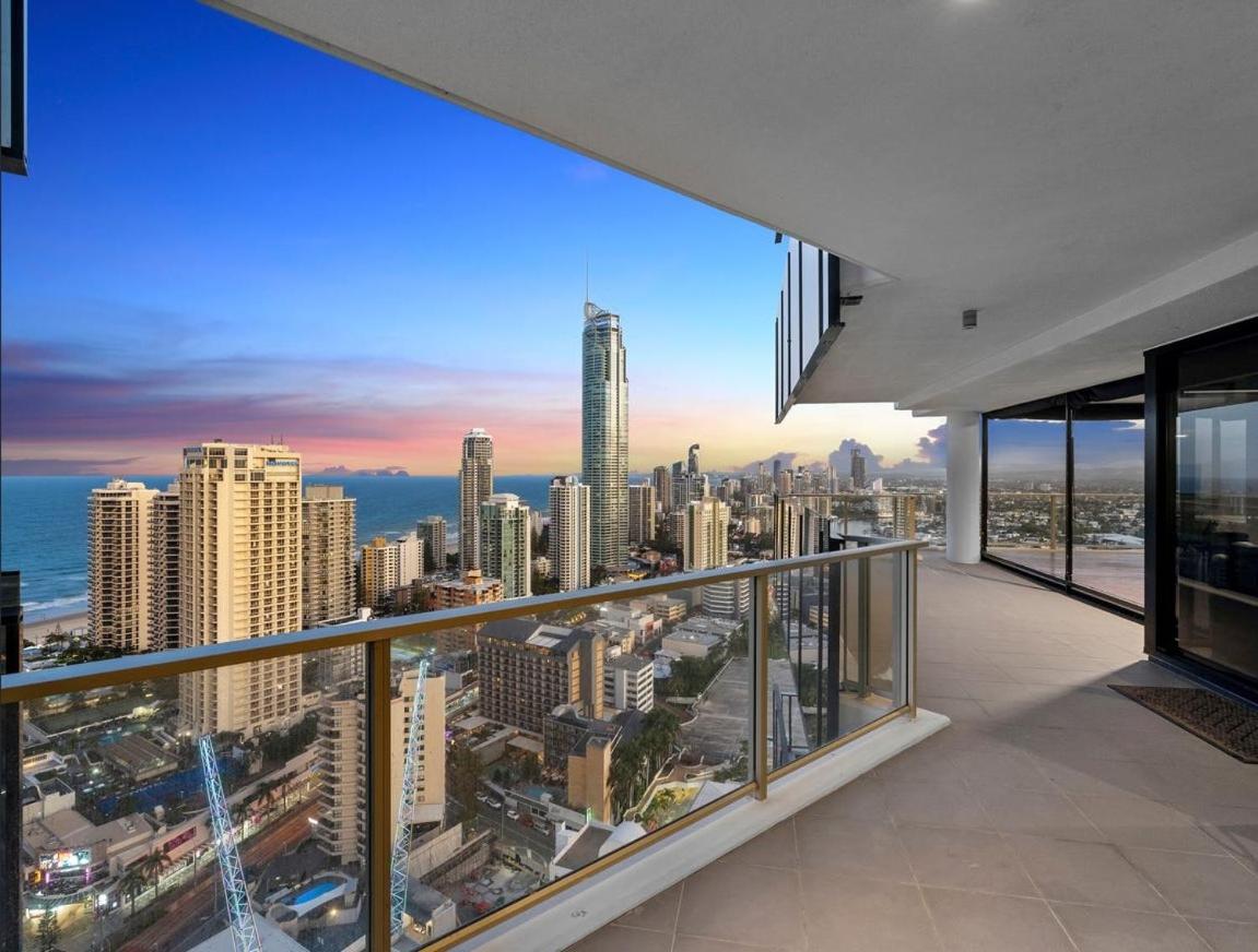 Circle on Cavill - Hosted by Coastal Letting Co.