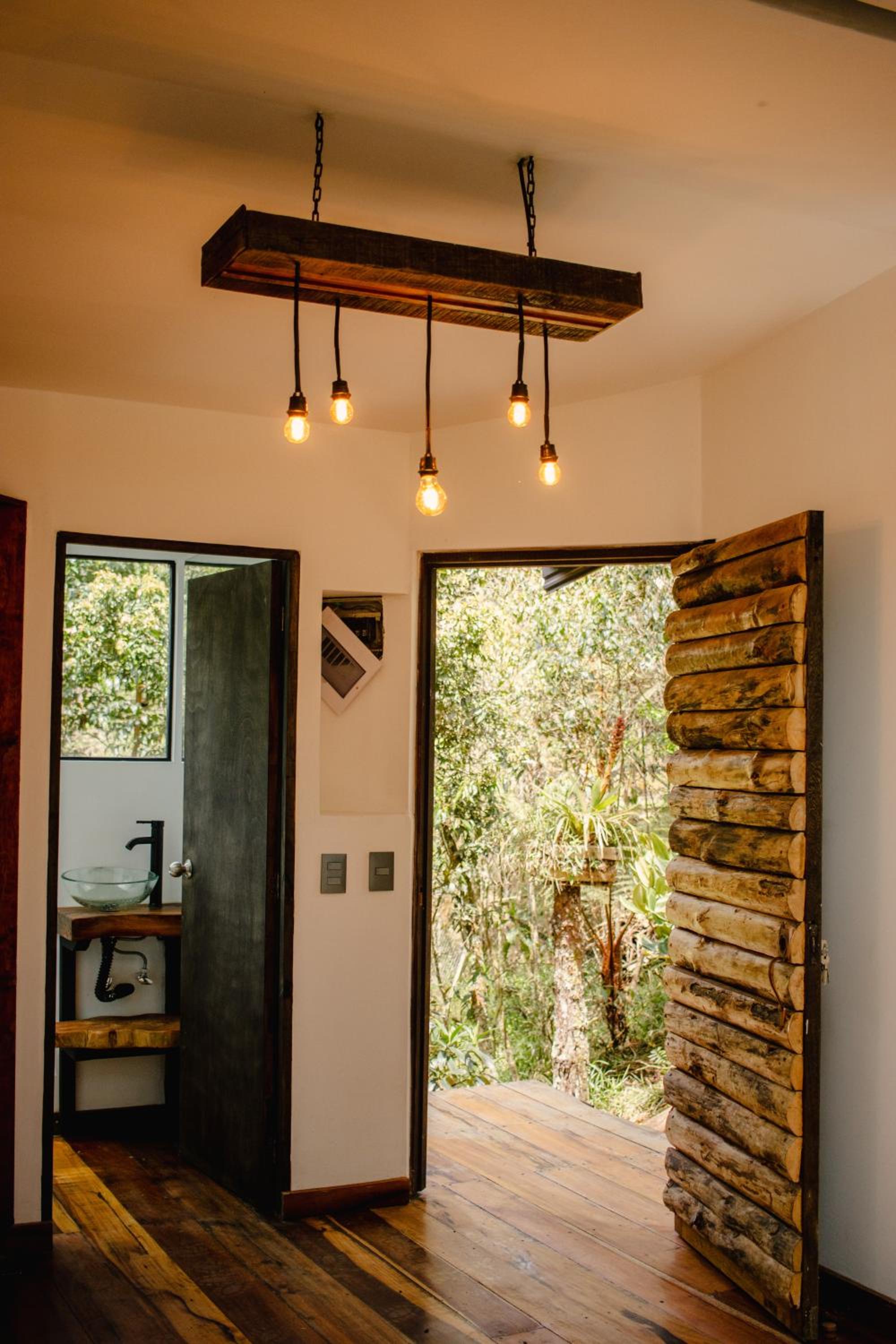 Cabaña Aventurina- La pascana Ecolodge Entorno natural excepcional, conexión con la naturaleza y avistamiento de aves, Ubicado a 3km del metrocable y Parqu