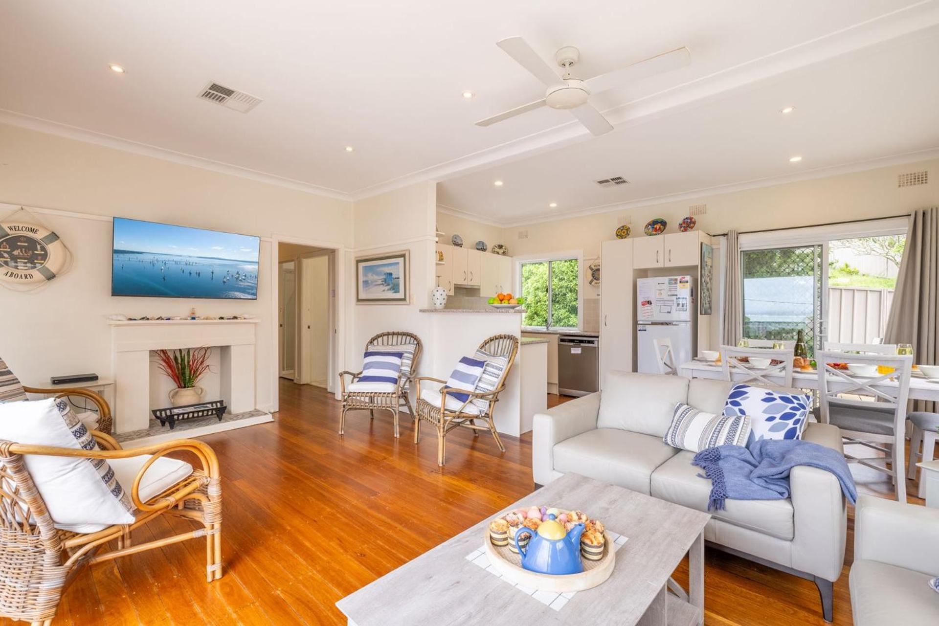 Mon Reve 4A Tallean Road three bedroom property with Wi-Fi, air conditioning