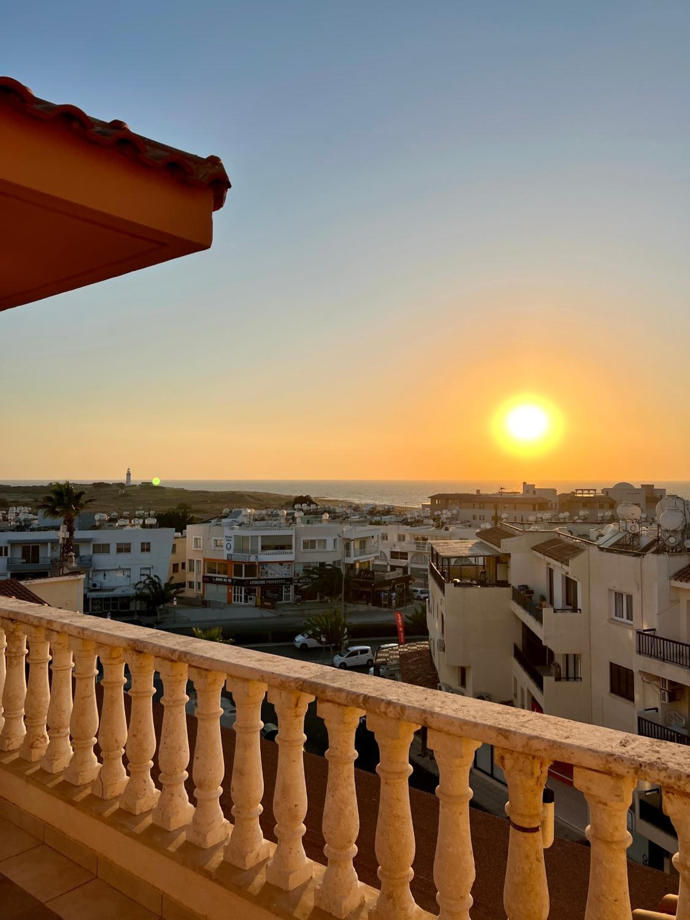 Penthouse 365 Sunsets