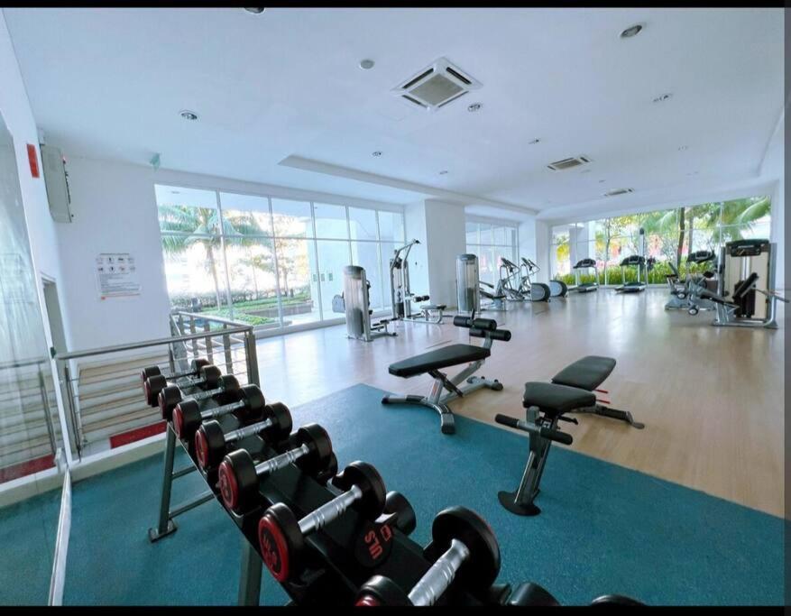 VR3 Sunway Velocity Spacious Apt中文房東