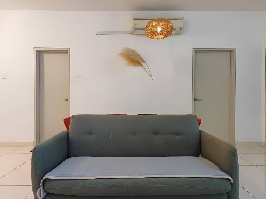 VR3 Sunway Velocity Spacious Apt中文房東